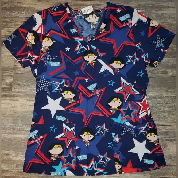 DC Comics Tops - Wonder Woman Scrub Top Size Small